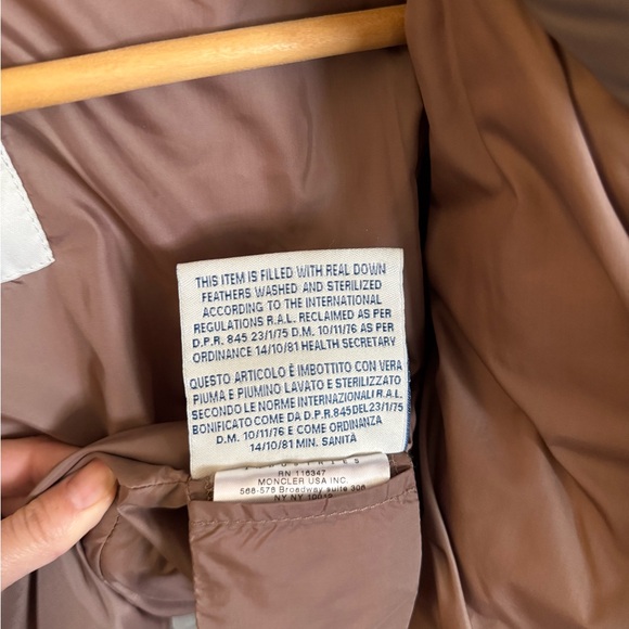 Moncler Kelly Down Puffer Jacket - Picture 8 of 11